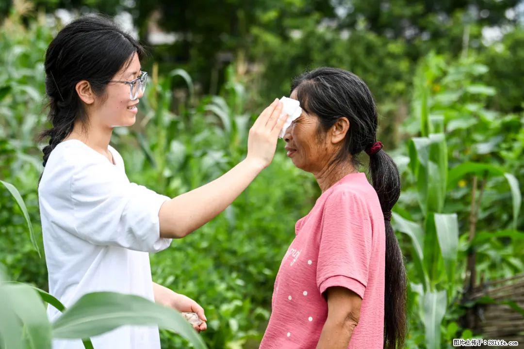 全网追的“扁担女孩”,找了一份暑假工,时薪12元 - 新乡生活资讯 - 新乡28生活网 xx.28life.com